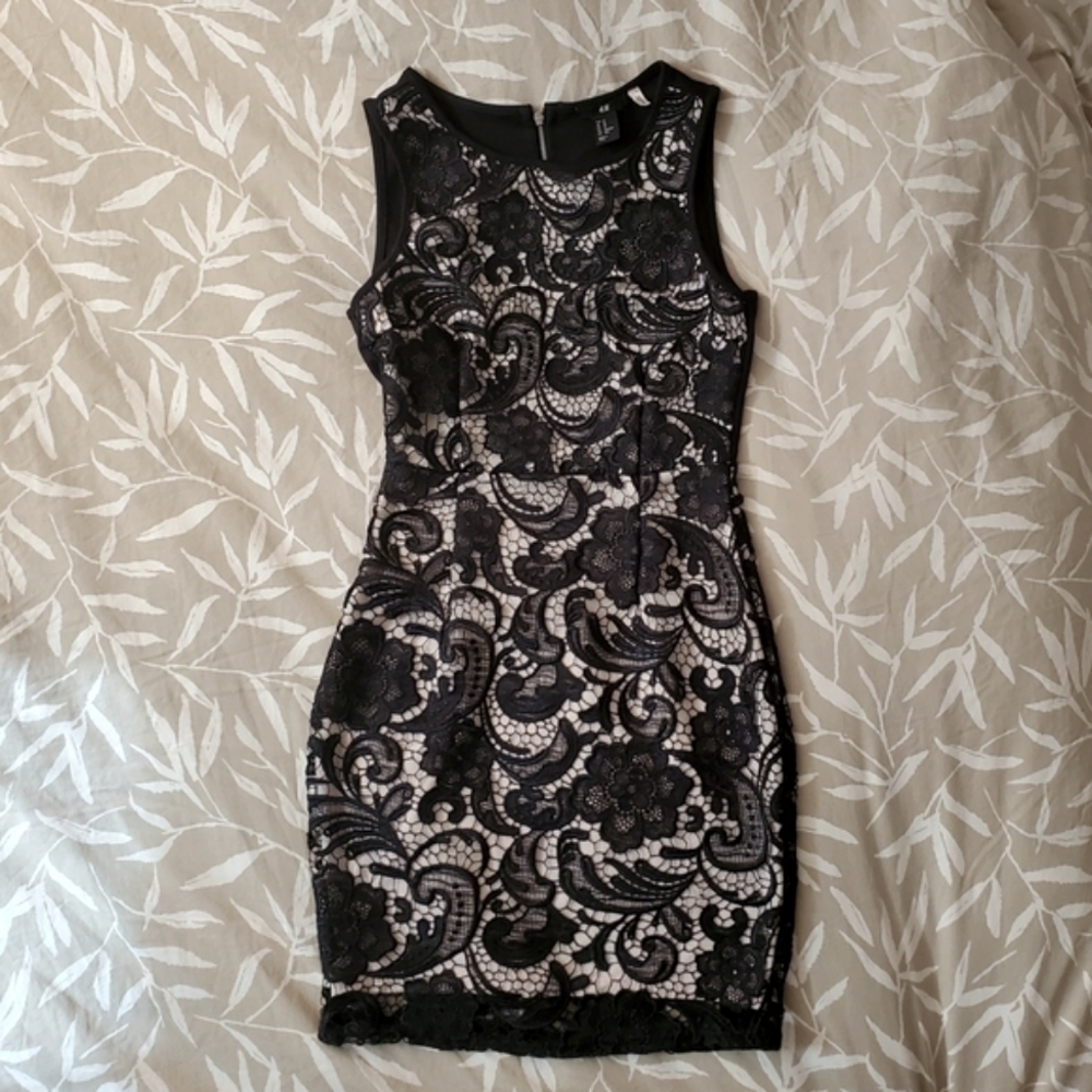Sexy Lace Crochet Dress in Black and Cream